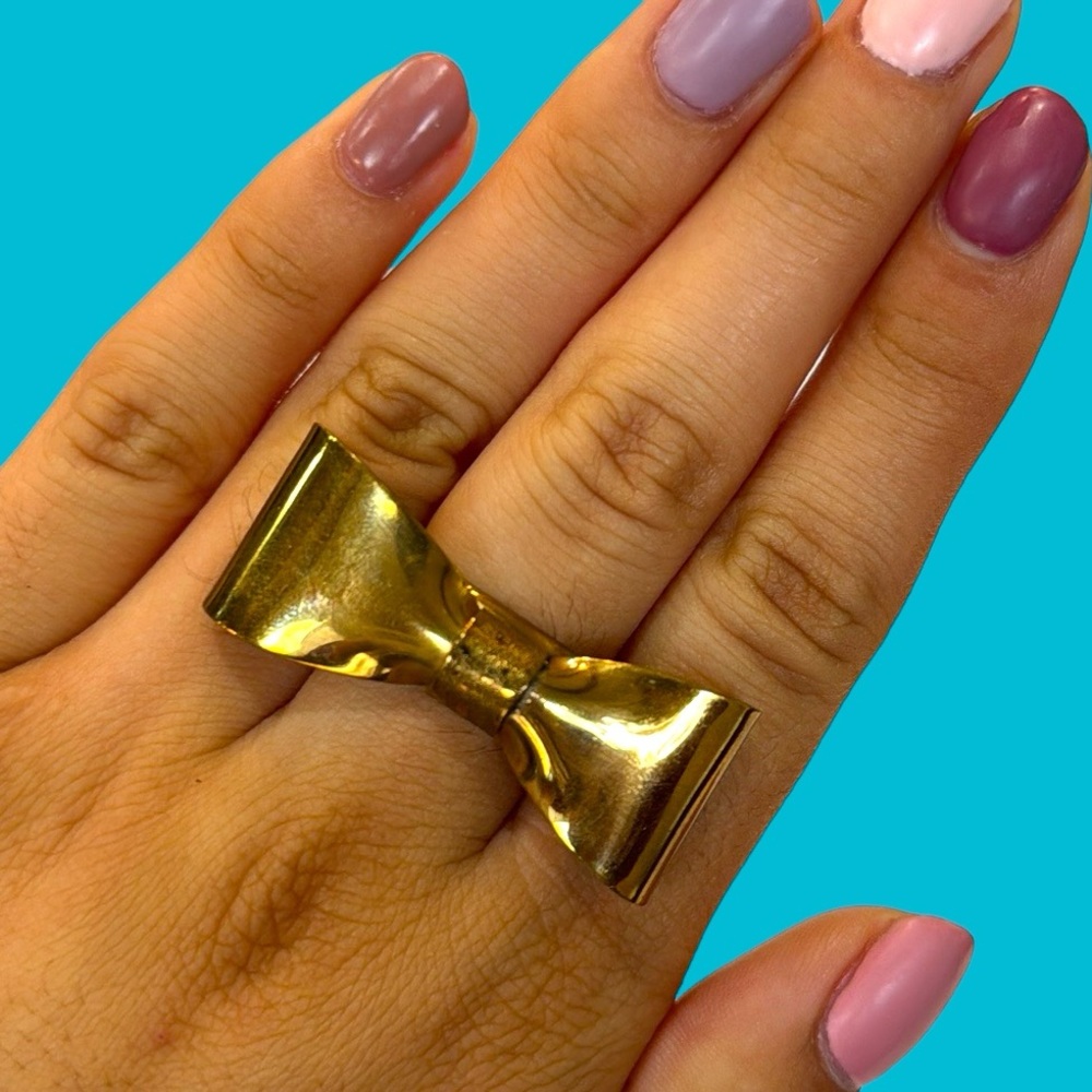 SHINY BRASS COQUETTE‎ BOW RING SIZE 7